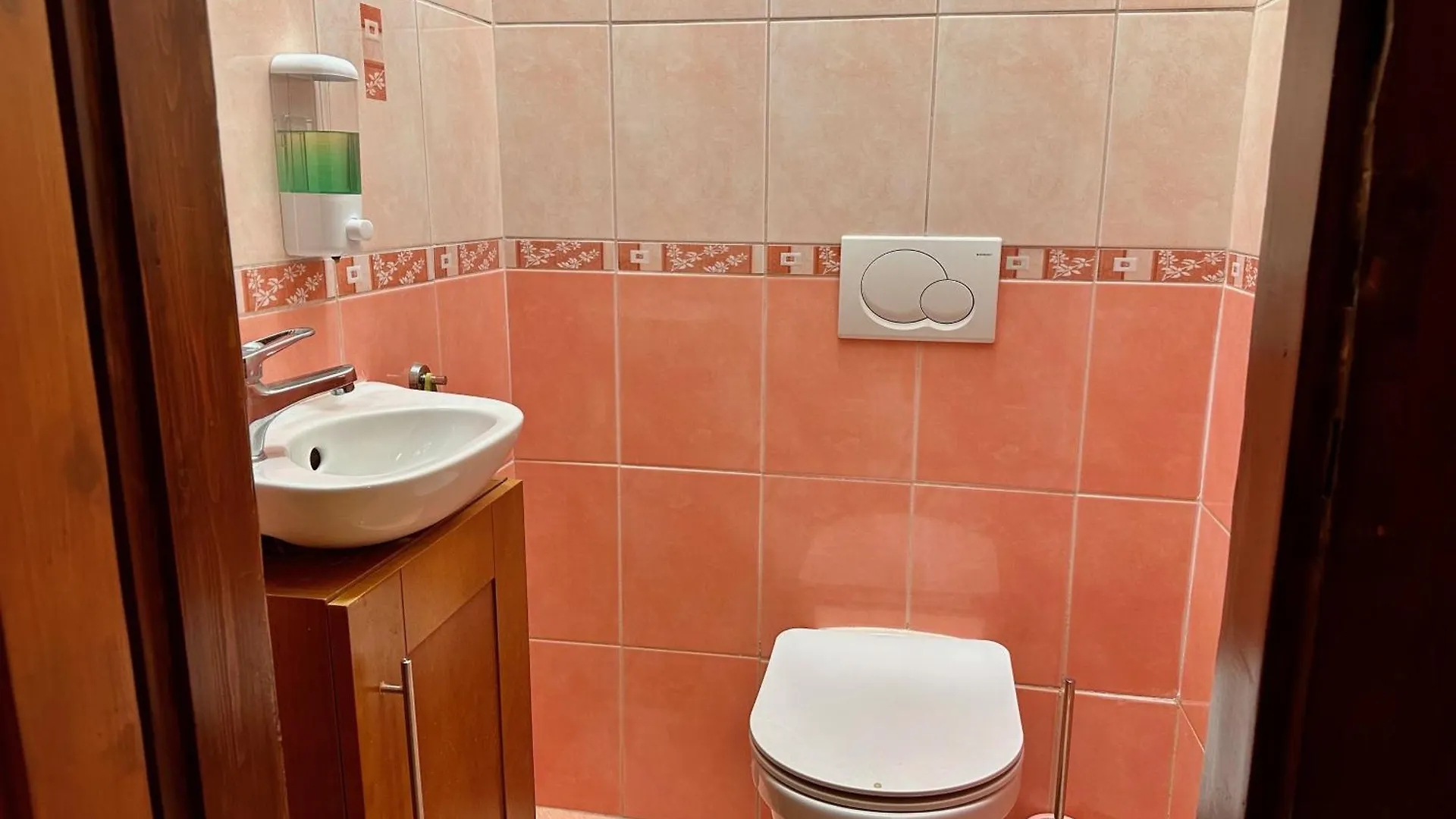 Aloha Budapest Apartman 0*,